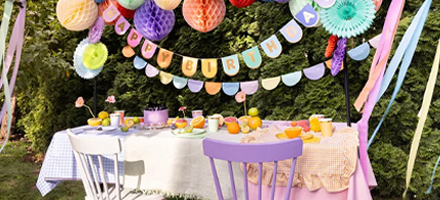 SZÍNES PARTY - SZÍNES PARTY