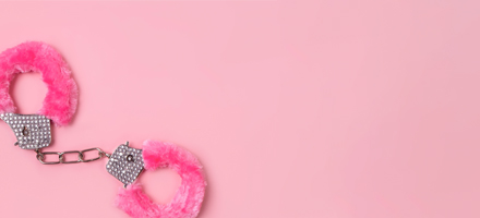 KÜTYÜK ÉS JÁTÉKOK