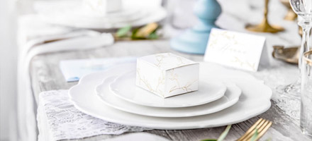 A VENDÉGEK SZÁMÁRA