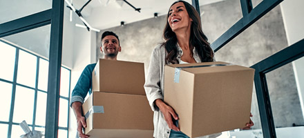 LAKÁSAVATÓ AJÁNDÉKOK