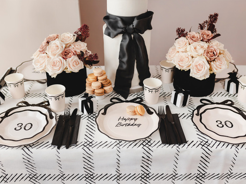 'Hello 30' születésnapi papírtányér - 18 cm - 6 db.