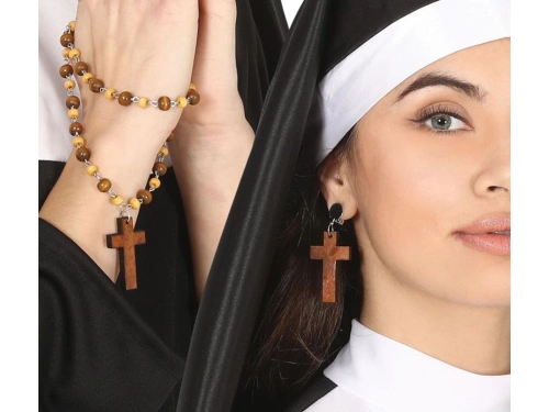 Keresztek és rózsafüzér fülbevalók
