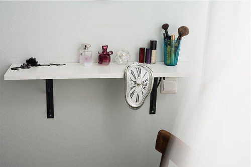 Salvador Dalí szivárgó órája