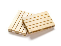 Raklapállványok - 2 db.