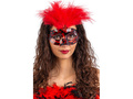 Karneváli maszk piros tollakkal