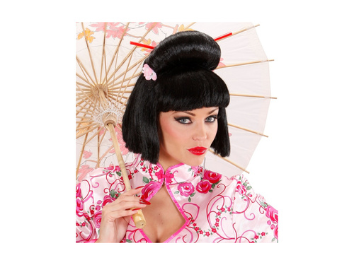 Gésa paróka virággal és botokkal