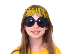 Boldog új évet szemüveg fekete és arany színben - 1 db.