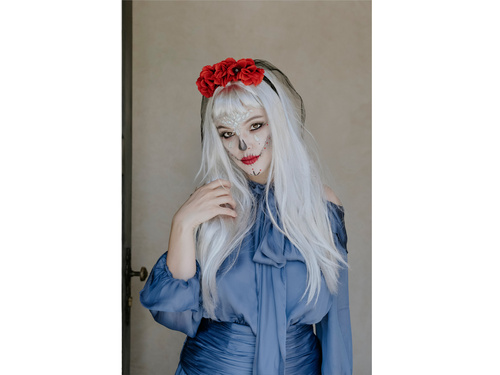 Ezüst paróka rojtokkal - 1 db.