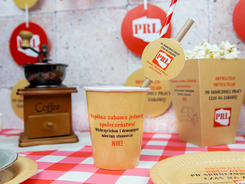 PRL születésnapi papírpoharak - 250 ml - 6 db.