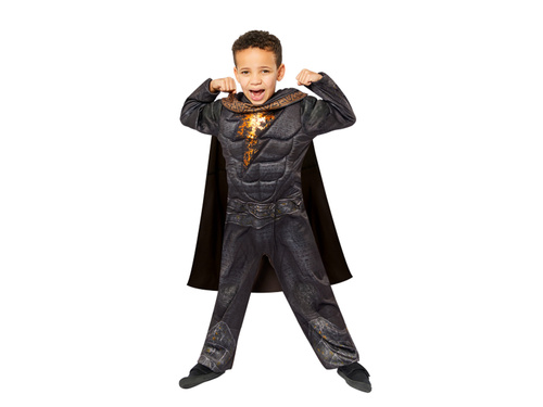 Black Adam jelmez egy fiúnak