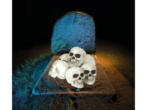 Halloween koponyák - 8 cm - 6 db.