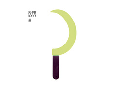 Sötétben világító műanyag sarló - 44 cm