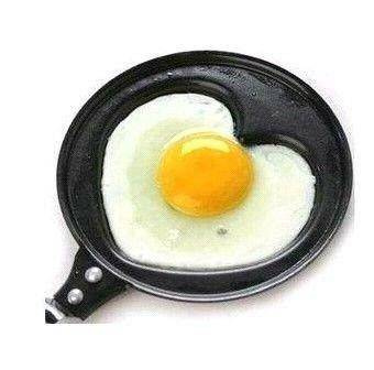 Tojásos serpenyő Szív - 12 cm