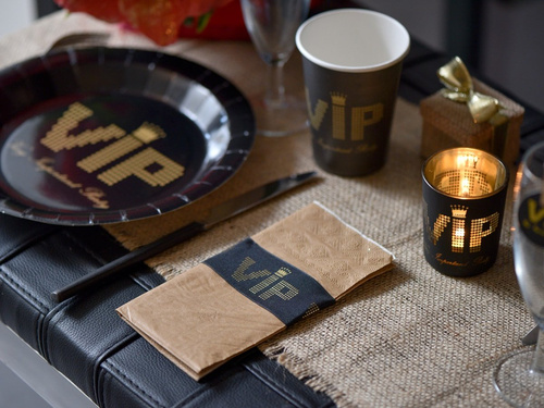 3 rétegű szalvéta 33 cm, barna - 20 db.