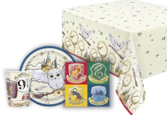 Harry Potter terítő + poharak + tányérok + papírszalvéta szett - 33 db.