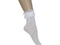 Fehér csipkés zokni fodrokkal