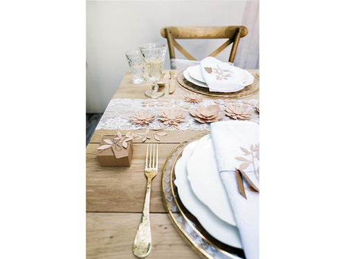 Vendégdobozok akasztós címkével barna - 10 db.