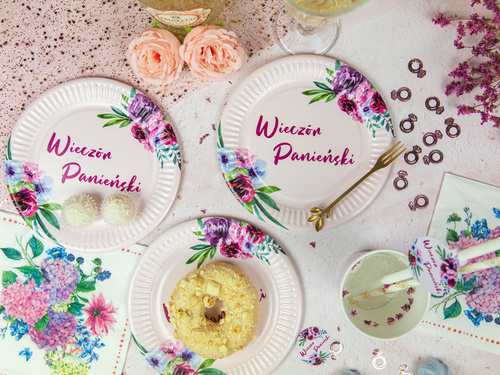 Papírtányérok lánybúcsúhoz - 18 cm - 6 db.