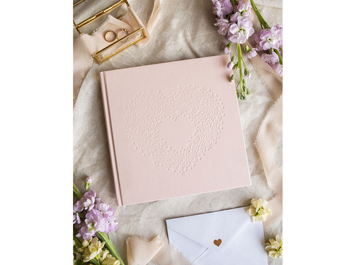Esküvői vendégkönyv Szív világos rózsaszín - 22 lap