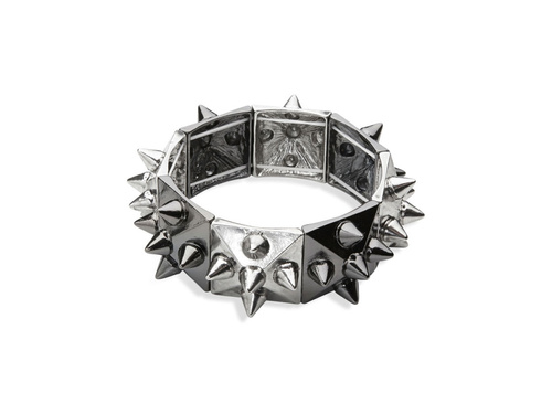 Fekete és ezüst szegecses karkötő