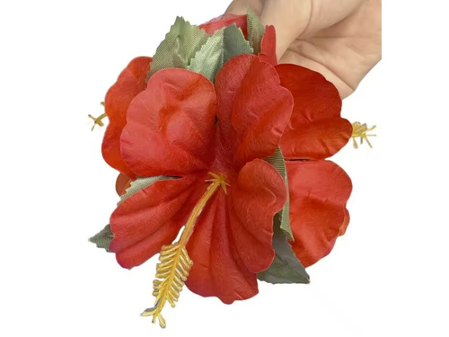 Hawaii virágos kitűző piros - 1 db.