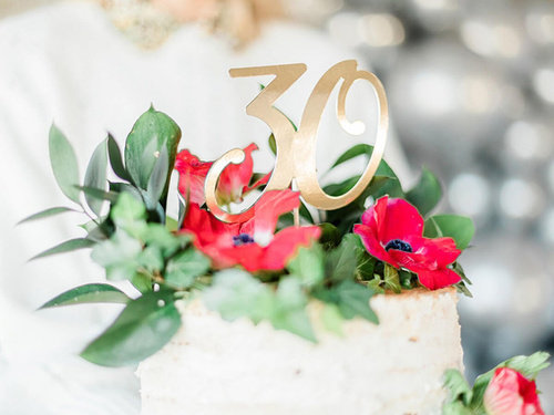 30. születésnapi tortadísz arany - 20,5 cm - 1 db.