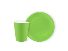 Készlet poharak + papírtányérok világoszöld - 24 db.