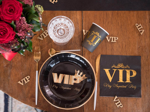 VIP fekete tányérok - 22,5 cm - 10 db.