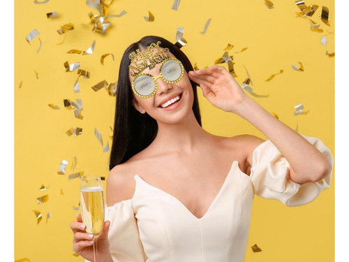 Boldog új évet arany pohár - 1 db.