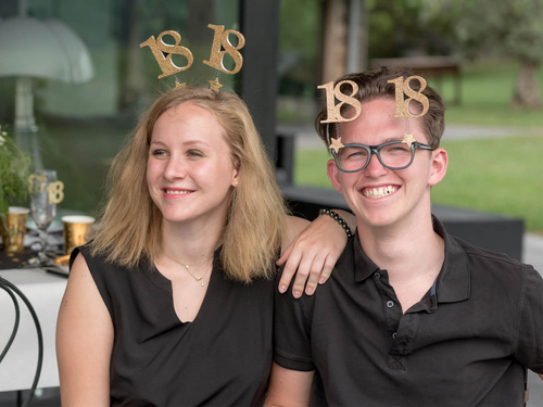 Szemüveg 18 tizennyolc - 1 db.