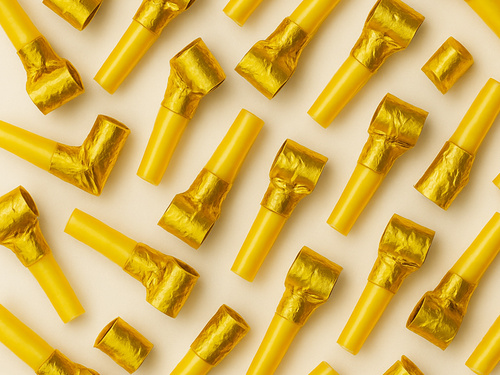 Trombitasípok kibontott arany - 100 db.