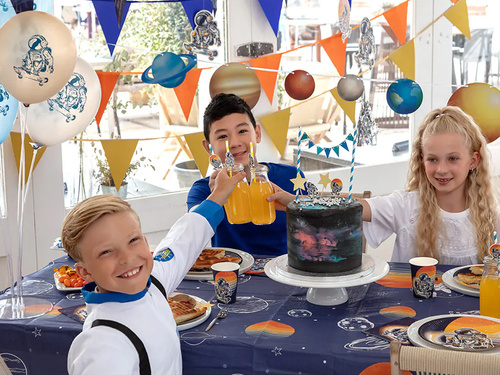 Kozmosz születésnapi szalvéták - 33 cm - 20 db.