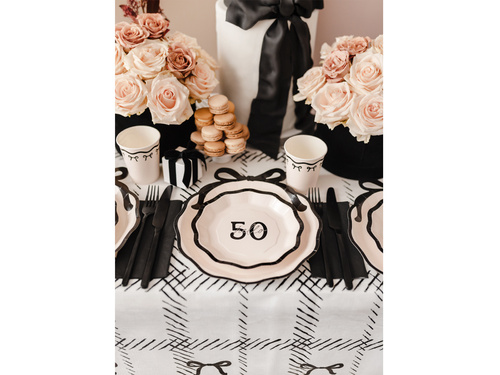 Hello 50'' születésnapi papírtányérok - 18 cm - 6 db.