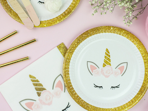 Gyönyörű egyszarvú születésnapi tányérok - 18 cm - 6 db.